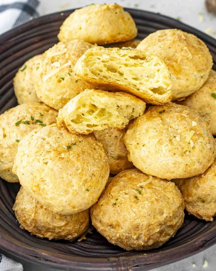 Gougères (French Cheese Puffs)